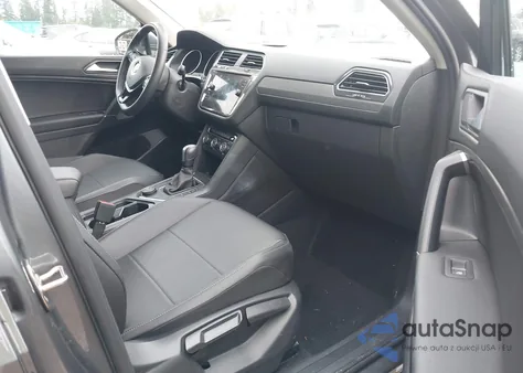 2020 Volkswagen Tiguan 2.0T Se/2.0T Se R-Line Black/2.0T Sel z USA, uszkodzony, nr VIN 3VV2B7AX0LM094892